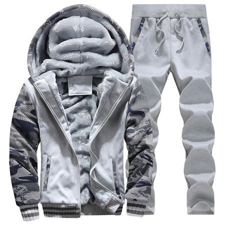 Tracksuit Men Winter Camouflage Hoodies Casual Hooded Warm Sweatshirts Thick Fleece 2PC Jacket+Pant Men Moleton Masculino M-4XL